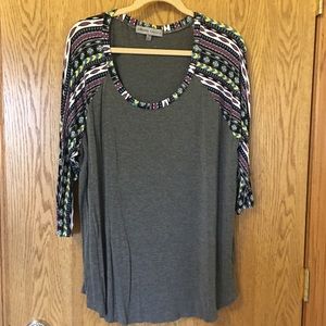 Grey/patterned sleeves Henley baseball style top
